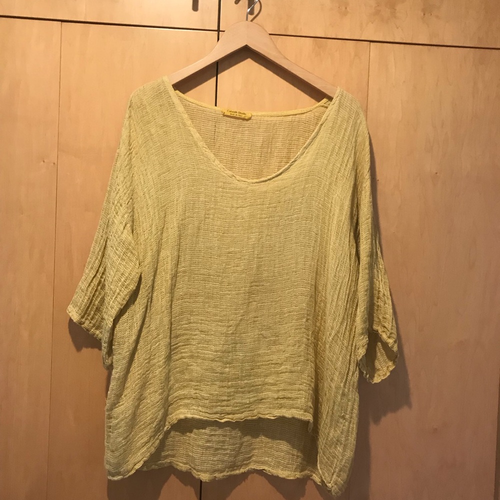 Catwalk Studio -NEW yellow top